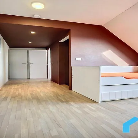 Apartment Duplex With Hinterland Views