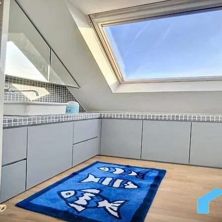 Duplex With Hinterland Views